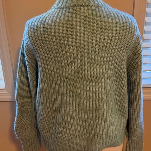 a new day Cable Knit Crewneck Sweater - Light Green - Picture 2 of 3